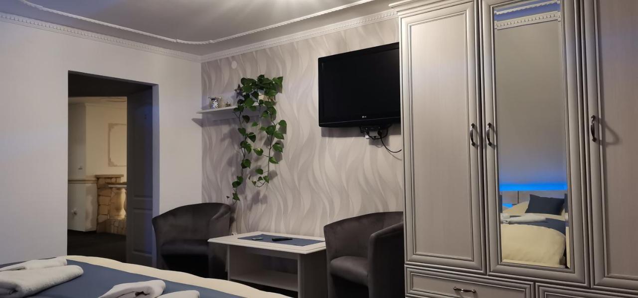 Penzion Monika Hrusovany nad Jevisovkou Extérieur photo